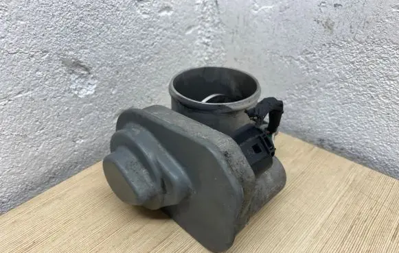 Chevrolet Captiva Throttle valve 96440414