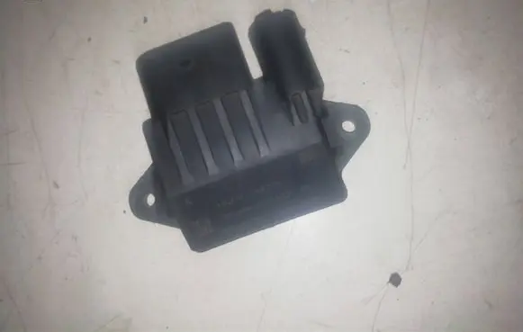 Mercedes-Benz Sprinter W906 Glow plug pre-heat relay A6429005701