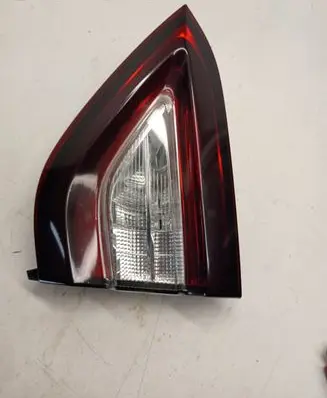Maserati Levante Tailgate rear/tail lights 20680202