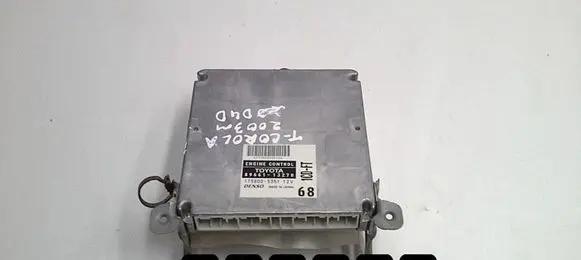 Toyota Corolla E120 E130 Engine control unit/module 89661-13270