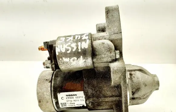 Nissan Juke I F15 Starter motor 23300EE01C