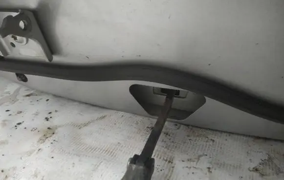 Peugeot 5008 Front door check strap stopper 
