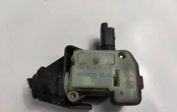 Peugeot 508 Central locking motor 9651690280