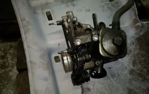 Audi A6 S6 C5 4B Power steering belt tensioner 