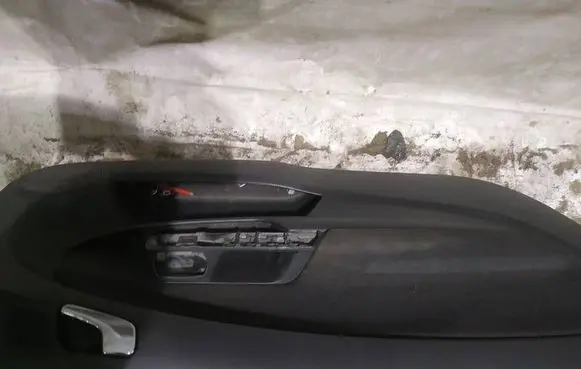 Opel Corsa D Front door card panel trim 