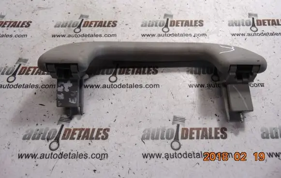 Toyota Corolla Verso AR10 Rear interior roof grab handle