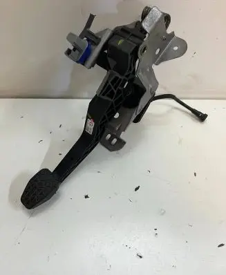 Mazda 2 Clutch pedal 