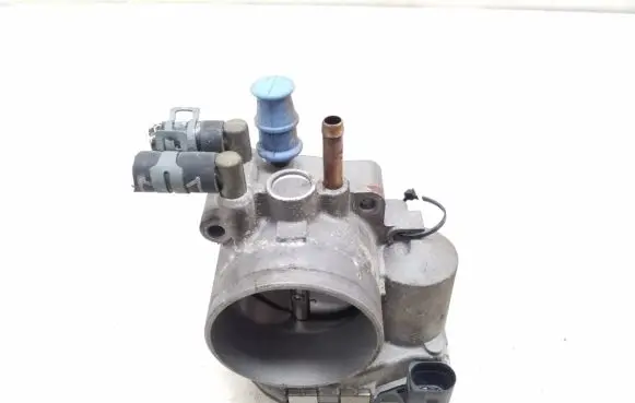 Audi A8 S8 D2 4D Throttle valve 078133062B