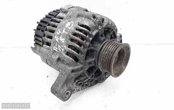 Audi A4 S4 B5 8D Generator/alternator