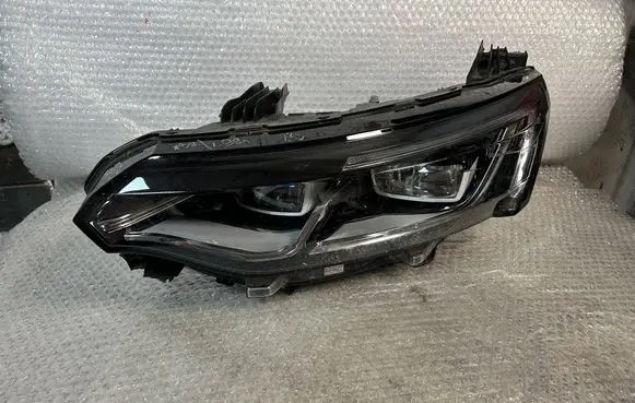 Renault Talisman Headlight/headlamp 260606722R 89909144 89911452