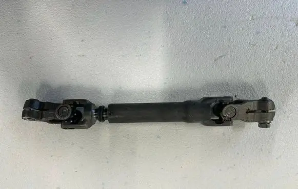 Toyota Yaris XP210 Steering wheel axle