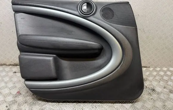 Mini Cooper Countryman R60 Front door card panel trim