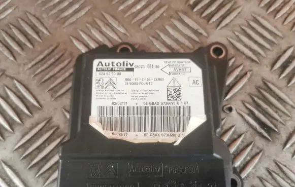 Peugeot 308 Airbag control unit/module 9807568180