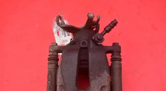 Opel Insignia A Rear brake caliper