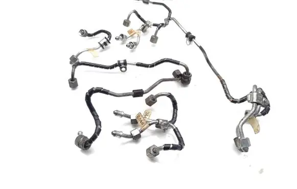Jaguar XF Fuel injector supply line/pipe 