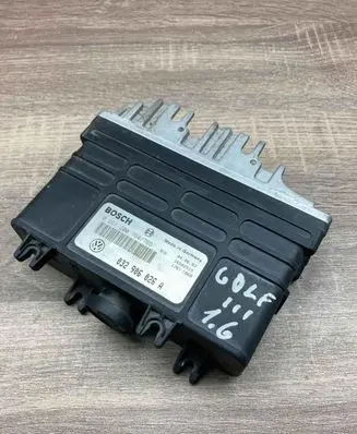 Volkswagen Golf III Engine control unit/module ECU 032906026A 0261200764