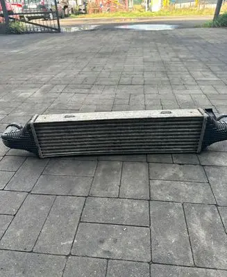 Mercedes-Benz C W204 Intercooler radiator A2045000200