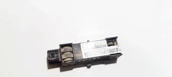 Nissan Almera Tino Airbag deployment crash/impact sensor 98830bu200