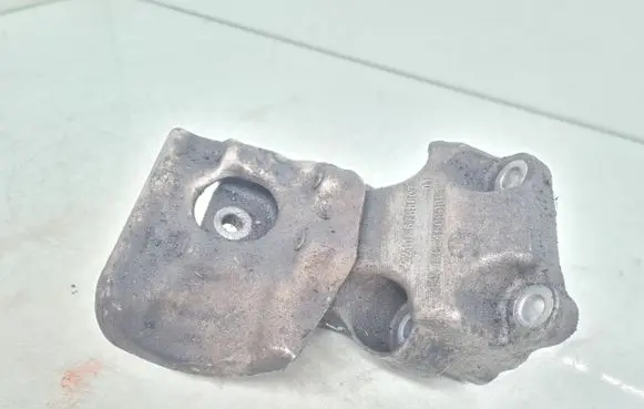 BMW 1 F20 F21 Engine mounting bracket 22116788607 6788607