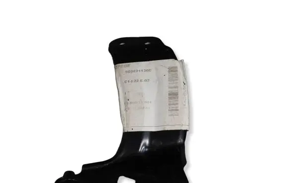 Volkswagen Golf VII Fender mounting bracket 5G0821136C