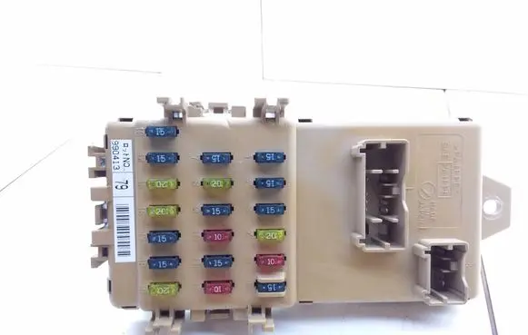 Subaru Forester SF Fuse box set 990413 JB200400