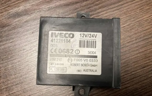Iveco Daily 3rd gen Immobilizer control unit/module 41221184 F005V00333