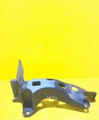Peugeot 3008 I Rear bumper mounting bracket 9685552477
