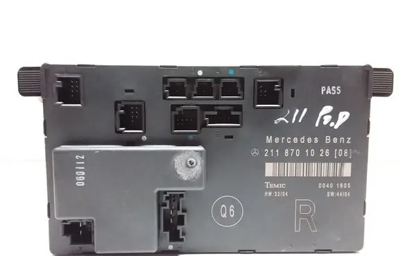 Mercedes-Benz E W211 Door control unit/module 2118701026