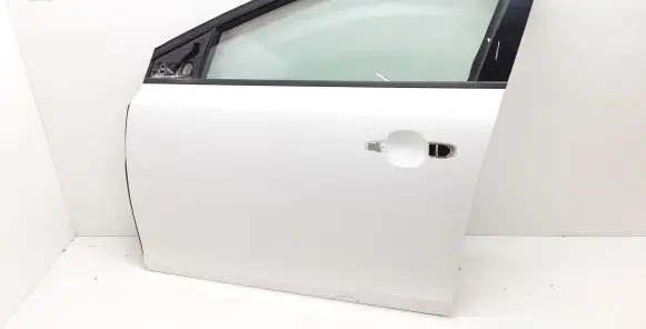 Volvo V40 Front door
