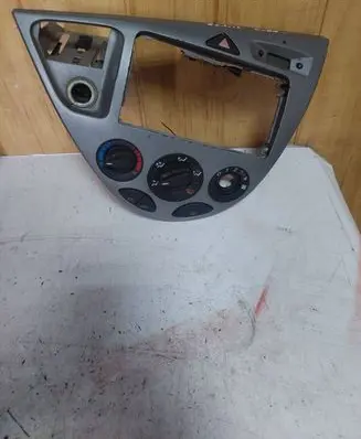 Ford Focus Climate control unit