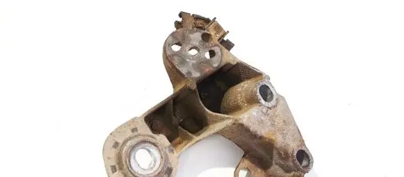 Audi A4 S4 B5 8D Engine mounting bracket 4b0199352b
