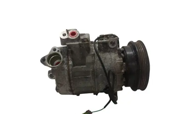 Volkswagen PASSAT B5 Air conditioning (A/C) compressor (pump) 8D0260808 4472208182 7SBU16C
