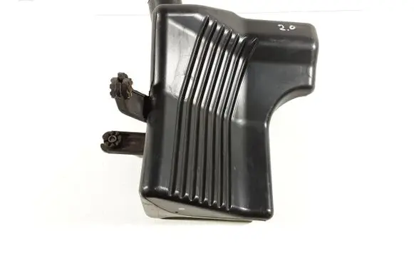 Suzuki Grand Vitara II Intake resonator 65JR01