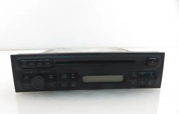 Seat Leon (1M) Radio/CD/DVD/GPS head unit 