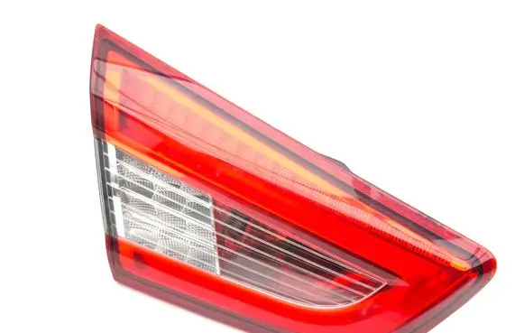 Maserati Ghibli Tailgate rear/tail lights 6700046820 02891000490