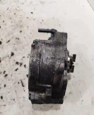 Citroen C4 I Vacuum pump D1561A
