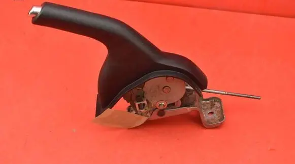 Suzuki Grand Vitara II Handbrake/parking brake lever assembly