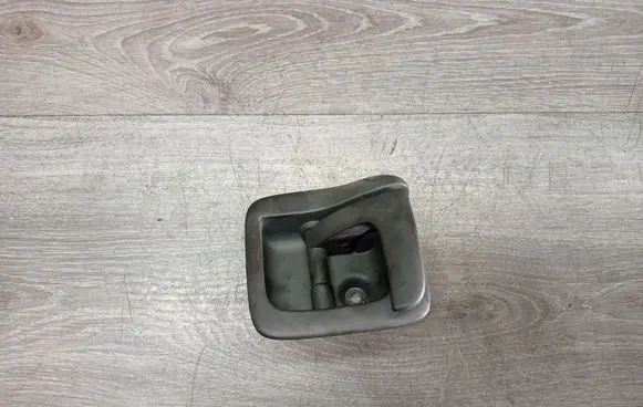 Volvo V70 Engine bonnet (hood) release handle 30634786