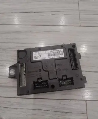 Renault Clio IV Comfort/convenience module 284B15639R