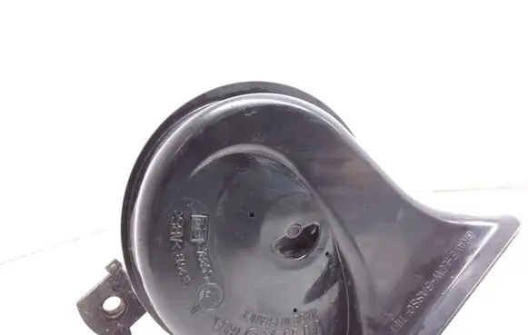 Seat Toledo I (1L) Horn signal 00884 E200884