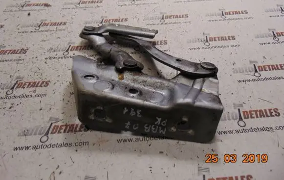 Mercedes-Benz B W245 Engine bonnet/hood hinges A1698800328