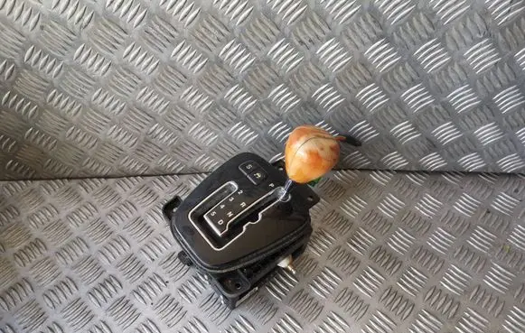Jaguar XJ X350 Gear shifter/selector 2W937K004AL 112101409