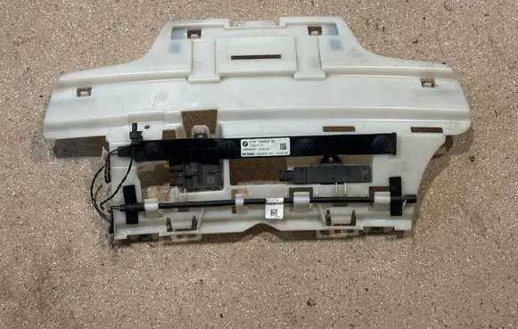 BMW M4 F82 F83 Rear bumper mounting bracket 8054289 7848839
