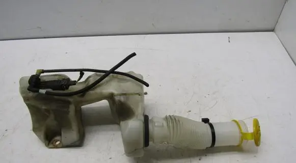 Fiat 500X Windshield washer fluid reservoir/tank