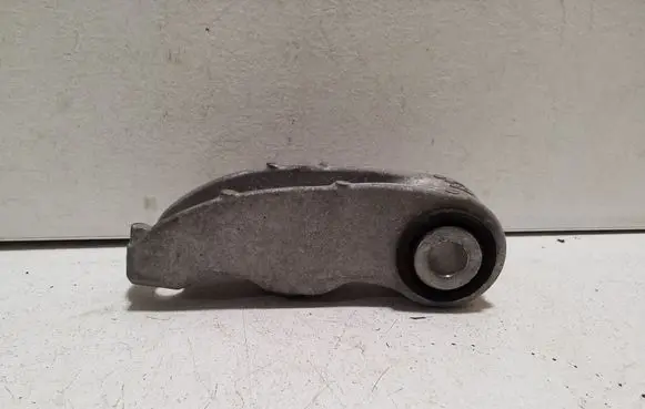 Toyota Yaris Cross Engine mount bracket