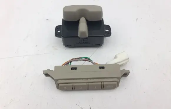 Mazda CX-7 Seat control switch TD858815X34
