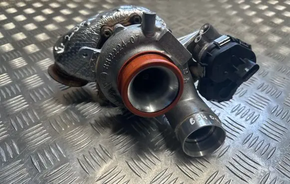 Mercedes-Benz C W206 Turbo A6540907001 8848410004