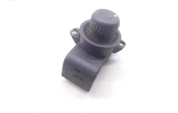 Renault Espace III Wing mirror switch 7700875674