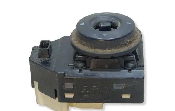 KIA Ceed Wing mirror switch 4574801