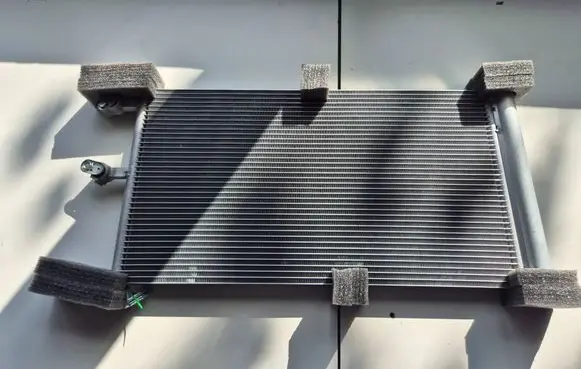 Air conditioning (A/C) radiator (interior)